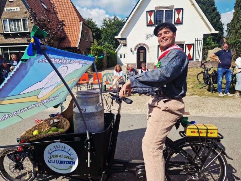 Rutger rijdt mee met de Reutemeteut tijdens OLD
